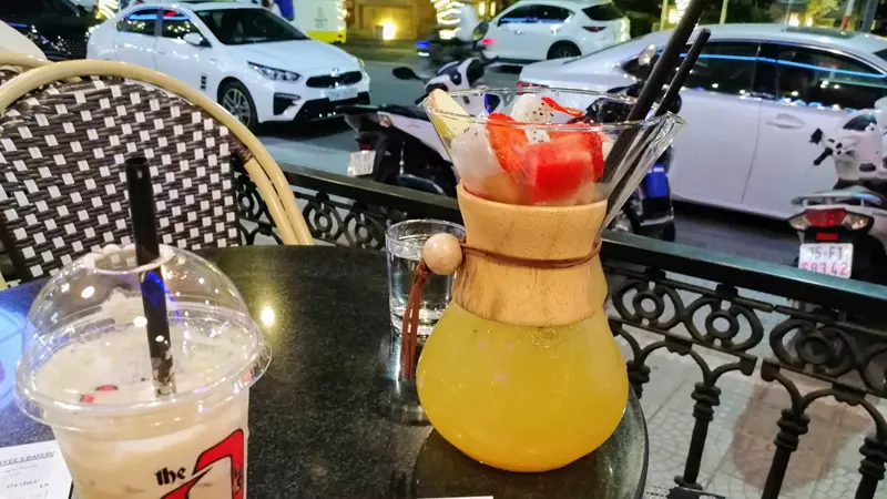 Toma un buen zumo o café, donde comer en Hue