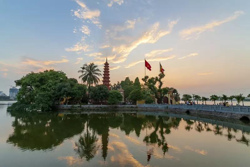 Pagoda Tran Quoc, que ver en Hanoi