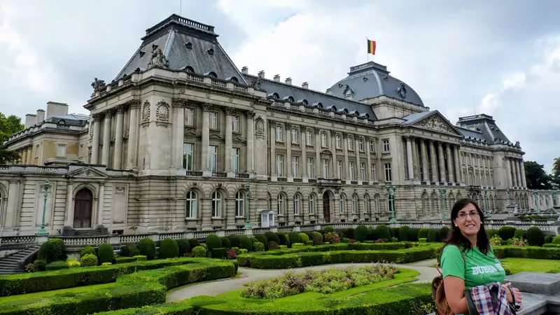 Palacio Real de Bruselas, Ruta por Bélgica de 7 días