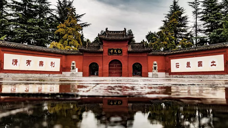 Templo Bach Ma, que ver en Hanoi
