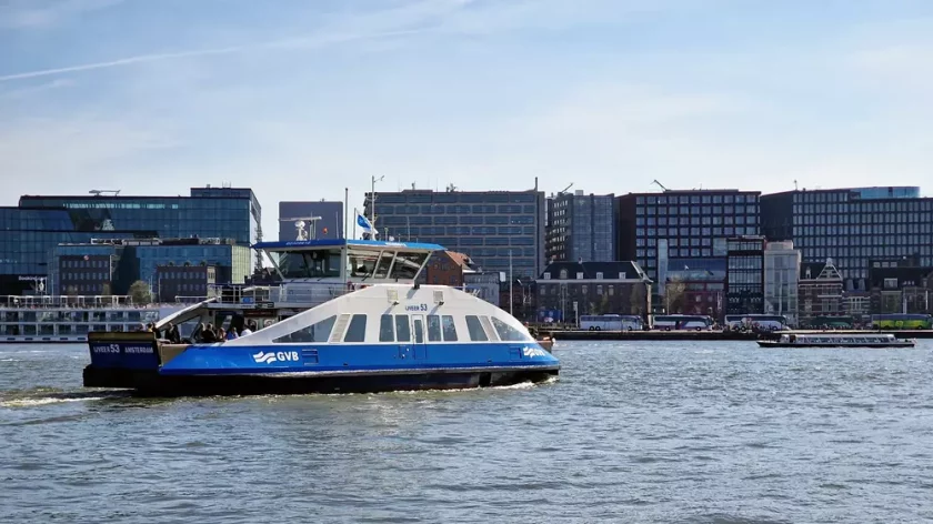 paseo en barco gratis en Ámsterdam