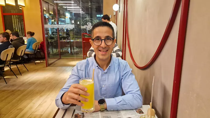 Bebida natural en Naked and Sated Valencia