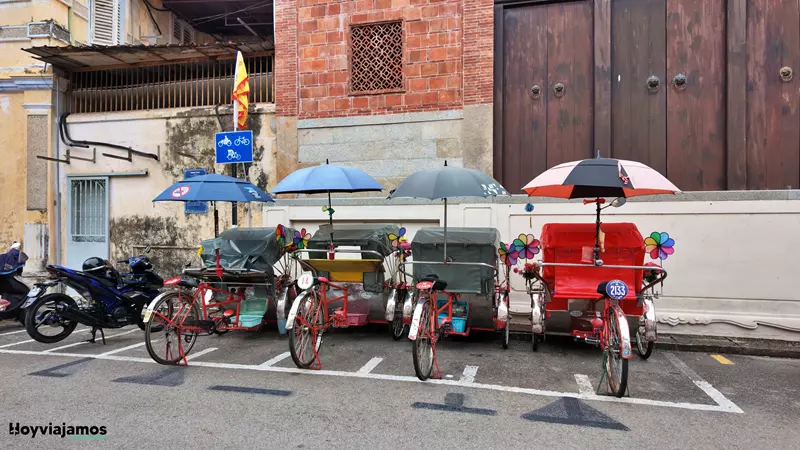 Bicicletas recorriendo las calles de George Town en Penang