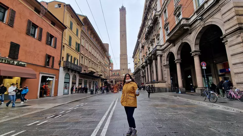 ¿Qué ver en Bolonia en 1 día? Conoce la Ciudad y sus Alrededores, Guía Completa