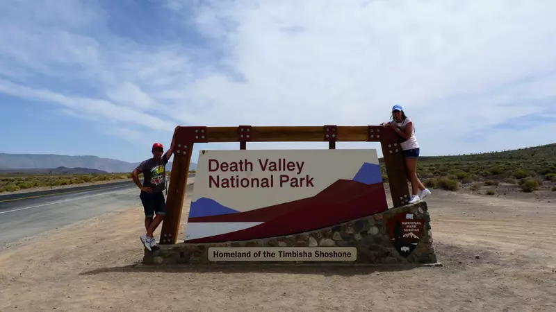 Cartel Valle de la Muerte, ruta por la Costa Oeste de 15 días