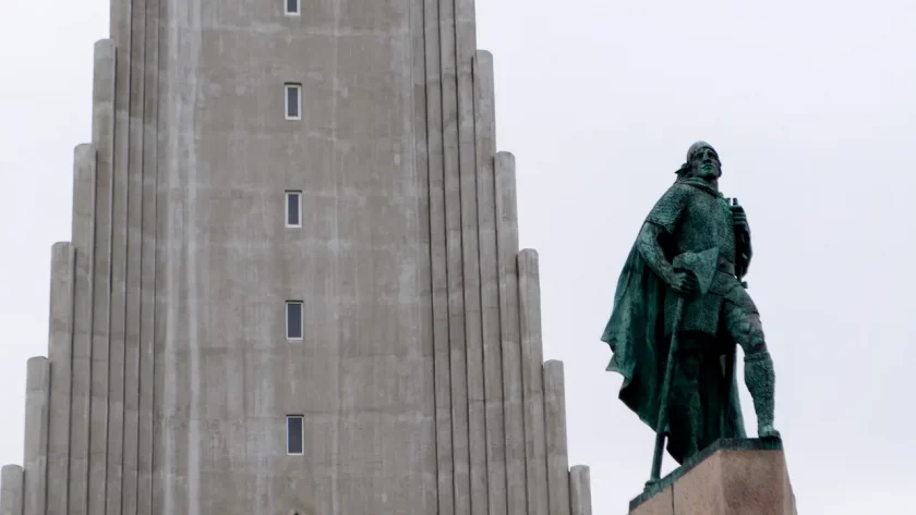 Catedral Reikiavik, ruta por Islandia 15 días