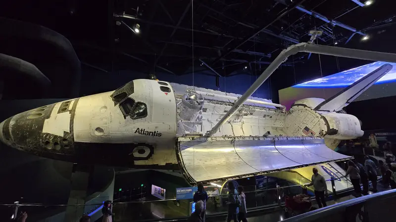 Atlantis Centro Espacial Kennedy, Hoy Viajamos