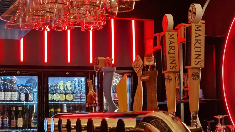 El conde Belga Valencia hoy viajamos