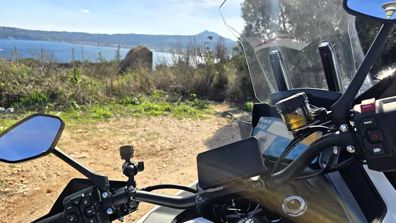 CHIGEE AIO-5 Lite, carplay android, carplay ios, hoy viajamos, carplay moto