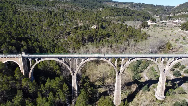 cicloturismo en Alcoy, puente de las siete lunas, hoy viajamos