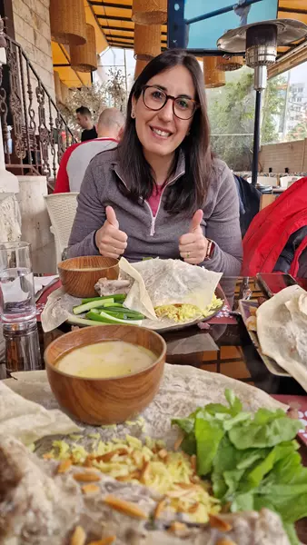 donde comer carne de camello, comida típica jordania, aman , hoy viajamos