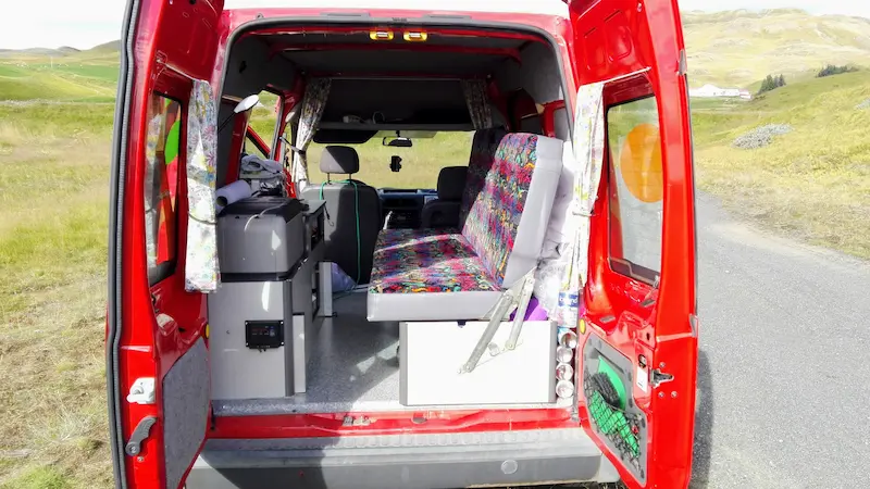 Alquiler campervan en Islandia hoy viajamos