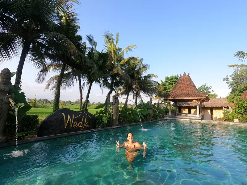 Piscina del hotel Ubud Art Resort, donde dormir en Bali