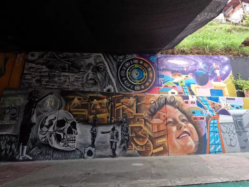 Free tour por la Comuna 13 de Medellín, Hoy Viajamos