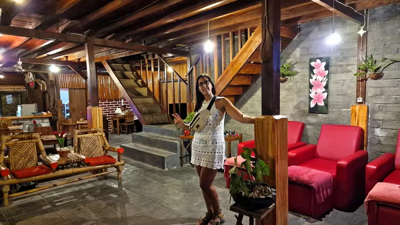 Centro de masajes Gili Air, Hoy Viajamos