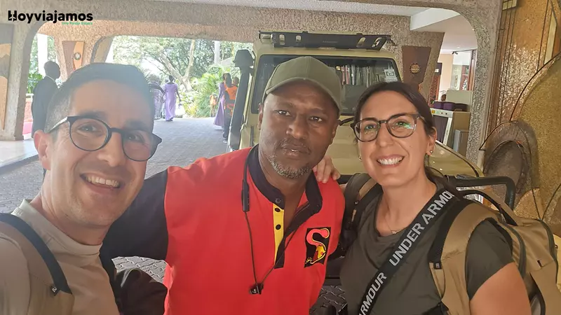 Nuestro guia John, Viajar a Kenia por libre, Hoy Viajamos