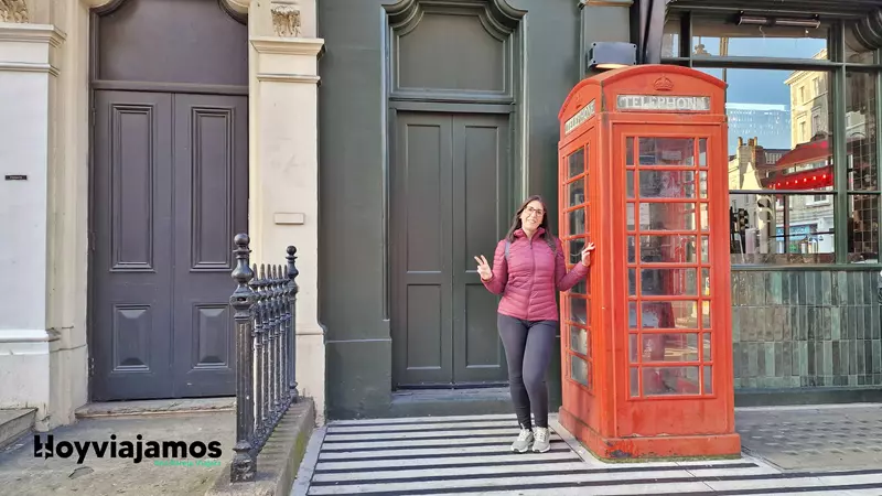 Cabina Londres, Hoy Viajamos
