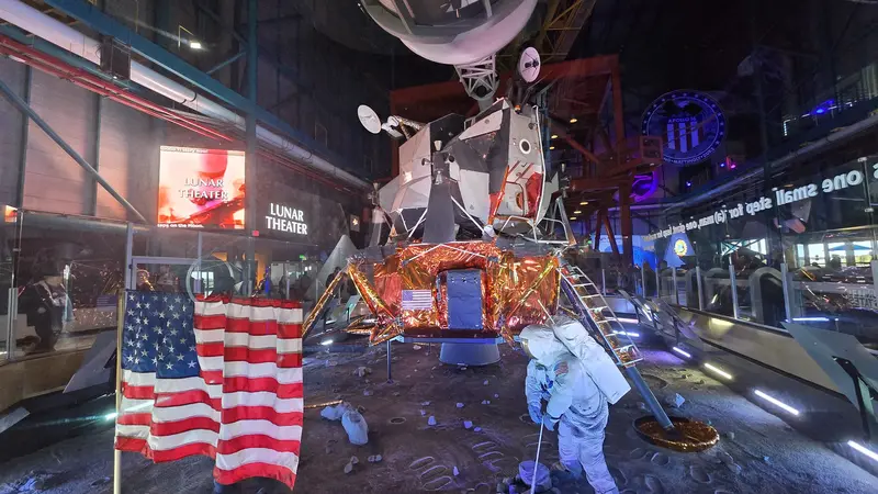 Recreación misión Apollo Centro Espacial Kennedy, Hoy Viajamos