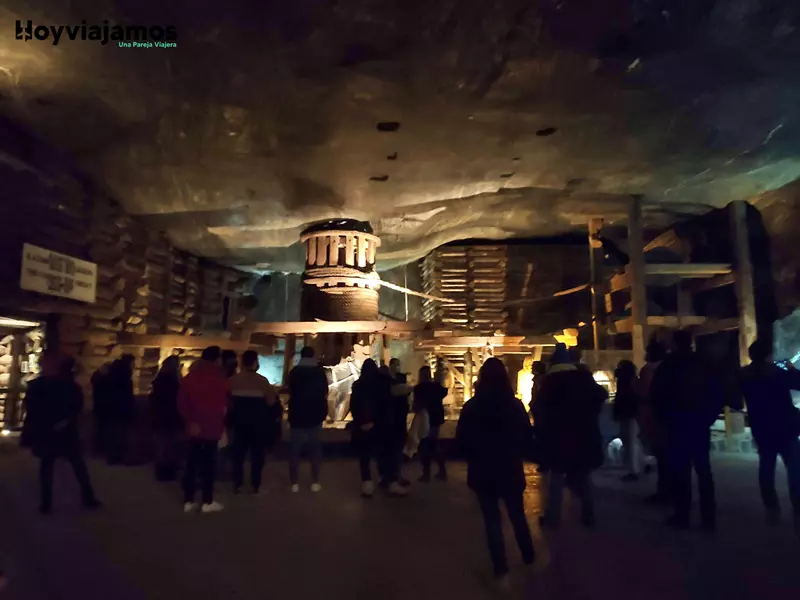 Maquinaria dentro de la mina de la sal de Wieliczka