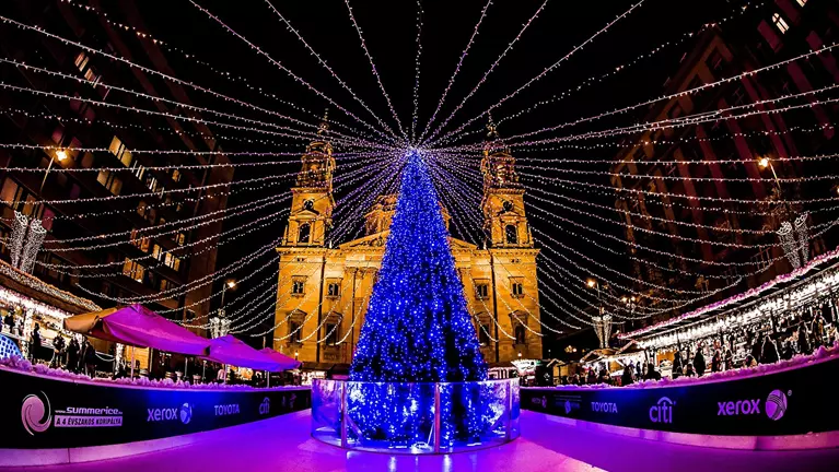 Mercados navideños Budapest hoy viajamos