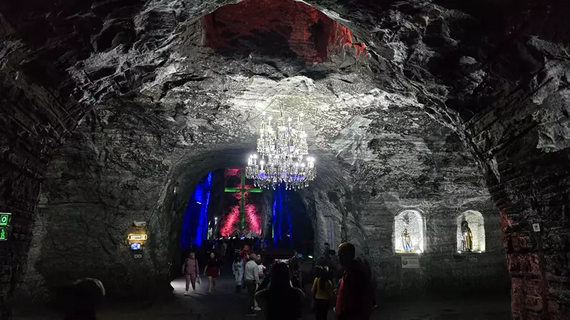 Interior Catedral de Sal de Zipaquirá, Hoy Viajamos