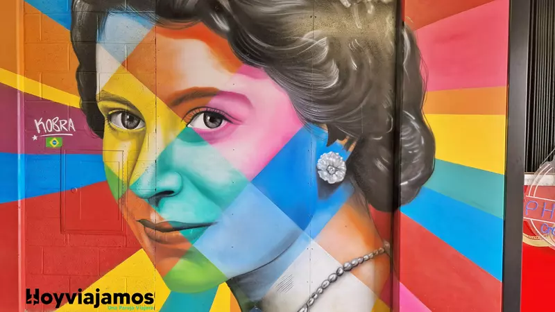 Mural Reina Isabel, Londres, Hoy Viajamos