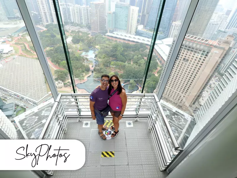 Paquete de fotografías oficial durante nuestra visita a las Torres Petronas