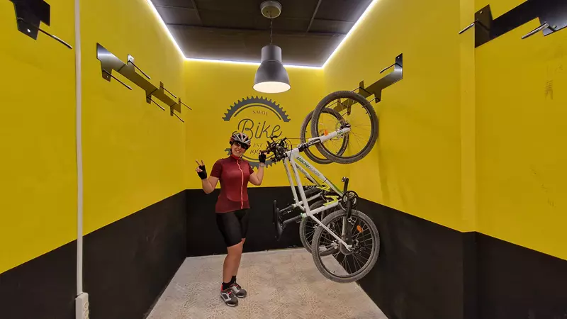 Parking bicicleta,  Hostal Savoy