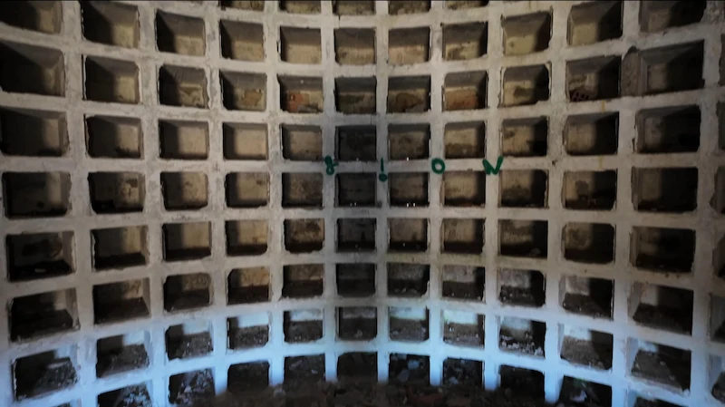 Interior Pirámide de los Italianos