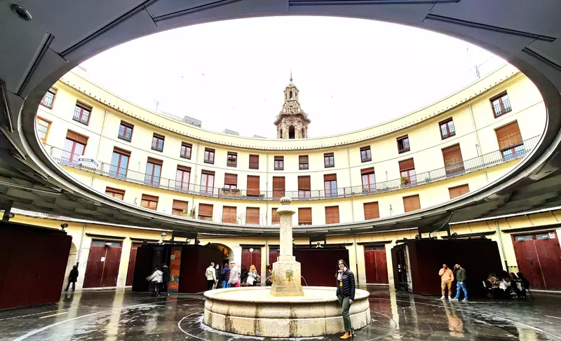 Plaza Redonda, Que ver en Valencia