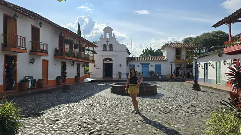 Pueblito Paisa, ¿Dónde comer en Medellín barato?