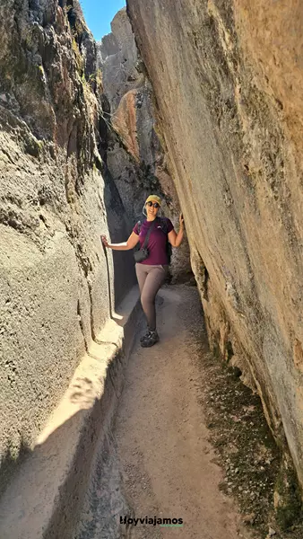 Complejo arqueológico inca de Qenqo en Cusco