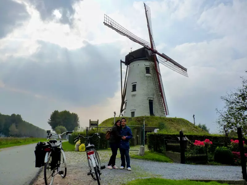 Molinos de Brujas, Ruta por Bélgica de 7 días