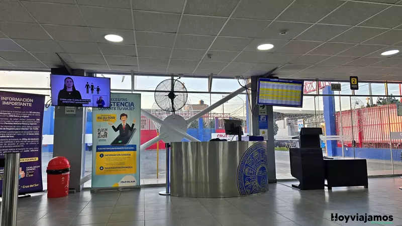 Terminal Paracas, Viajar en bus por Perú