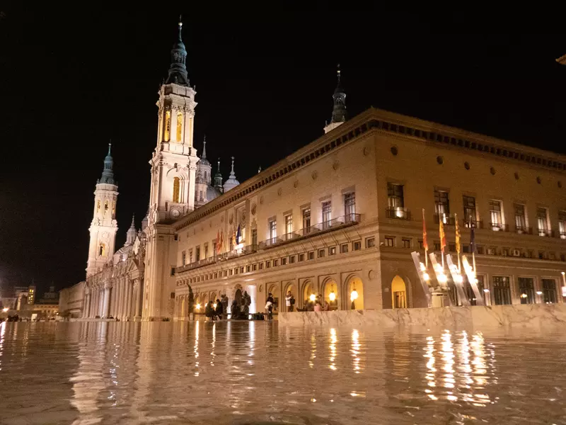 Este Tour se hace de noche, Mejores Free Tours por Zaragoza